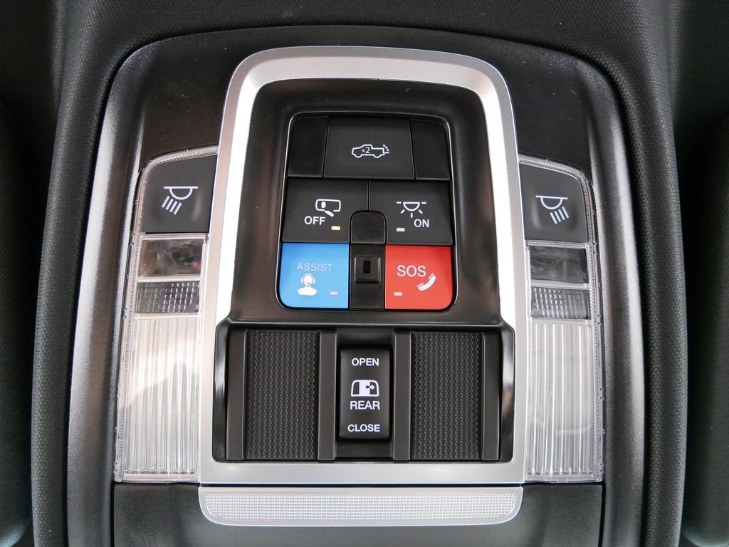 Thumbnail: 2026 RAM 1500 - 26