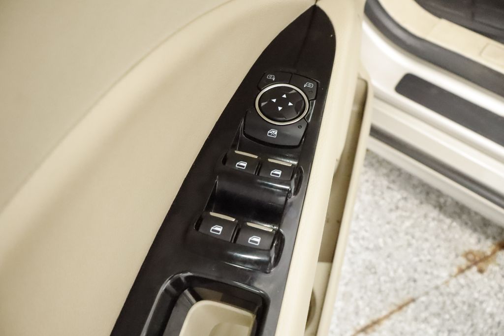 Thumbnail: 2015 Ford Fusion - 23