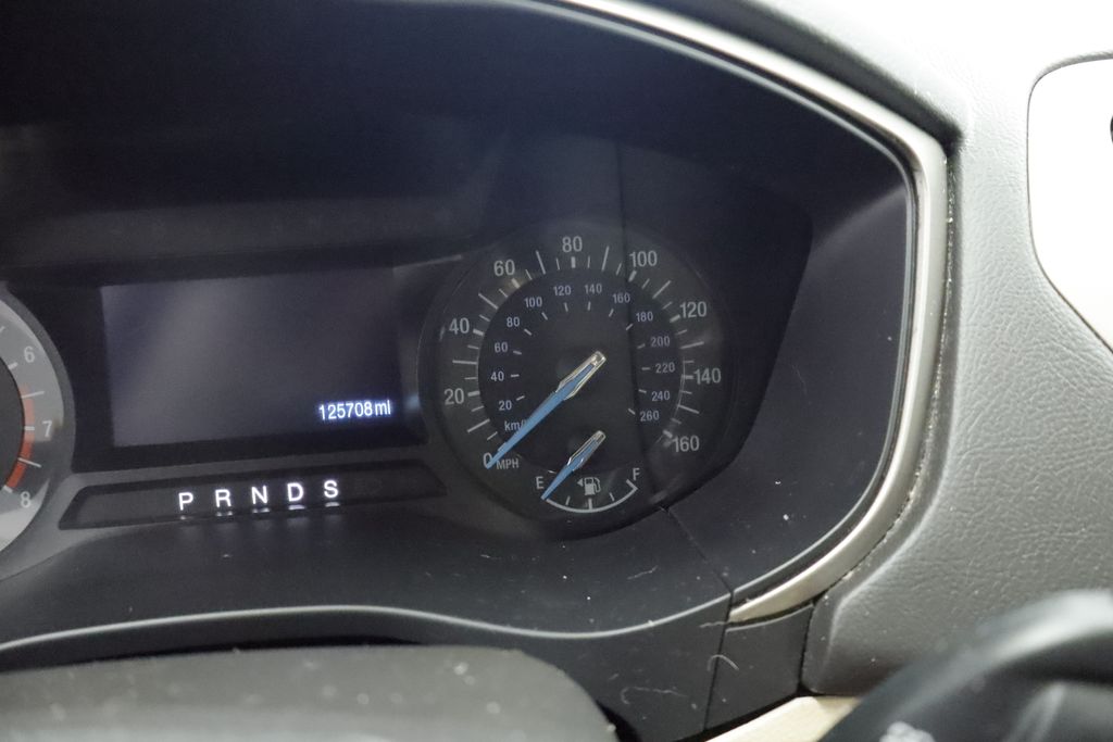 Thumbnail: 2015 Ford Fusion - 27
