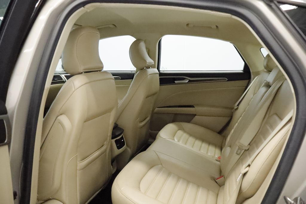 Thumbnail: 2015 Ford Fusion - 8