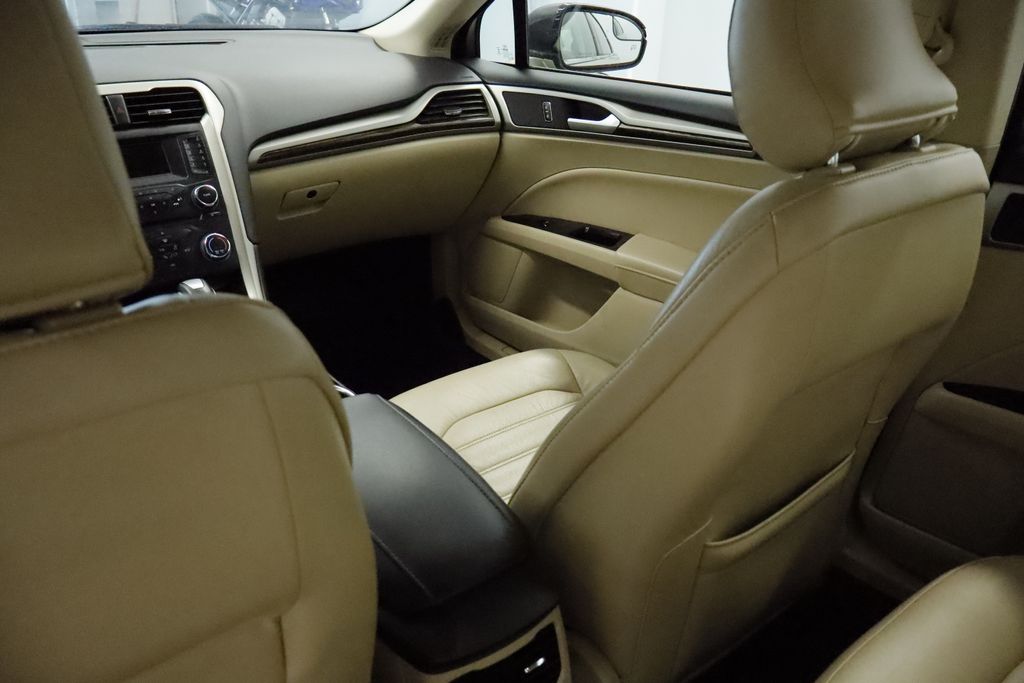Thumbnail: 2015 Ford Fusion - 22