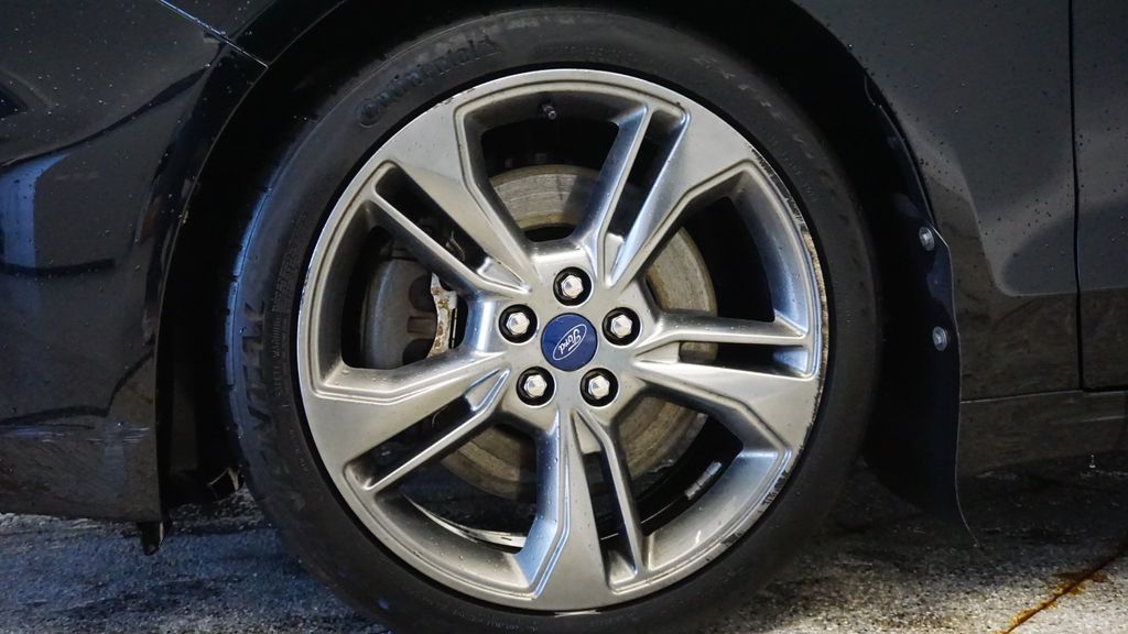 Thumbnail: 2017 Ford Fusion - 7