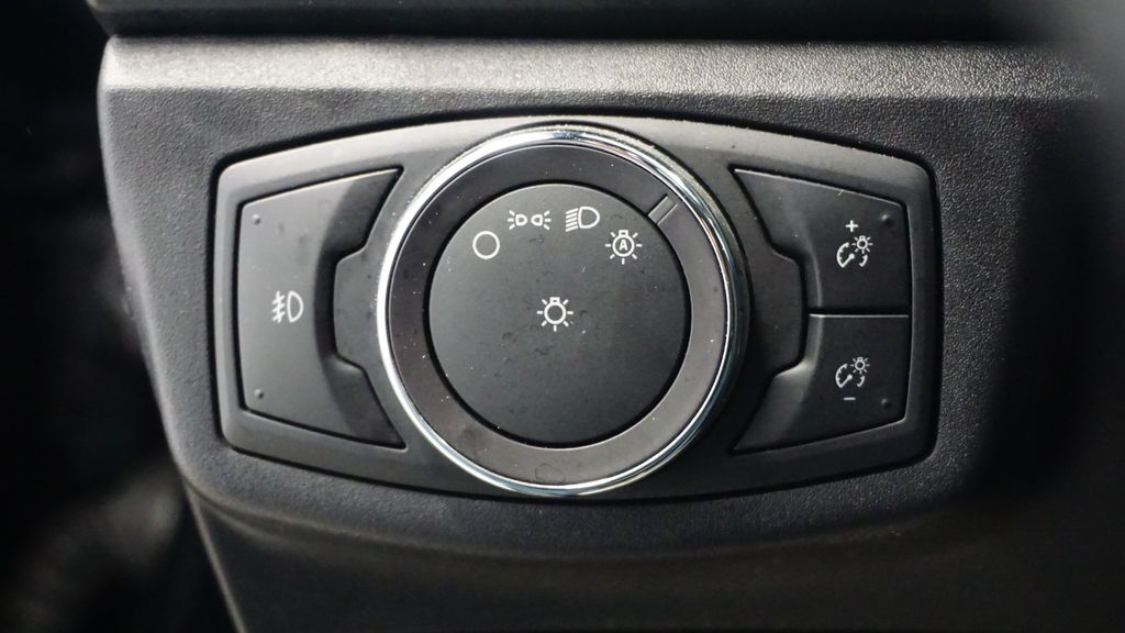 Thumbnail: 2017 Ford Fusion - 29