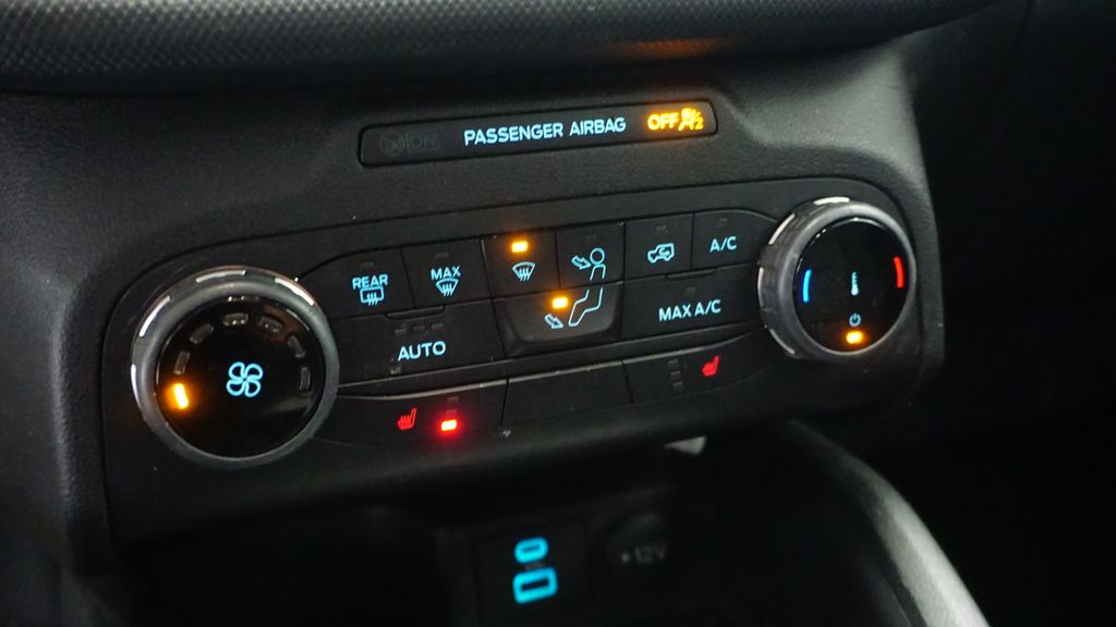 Thumbnail: 2022 Ford Bronco Sport - 26