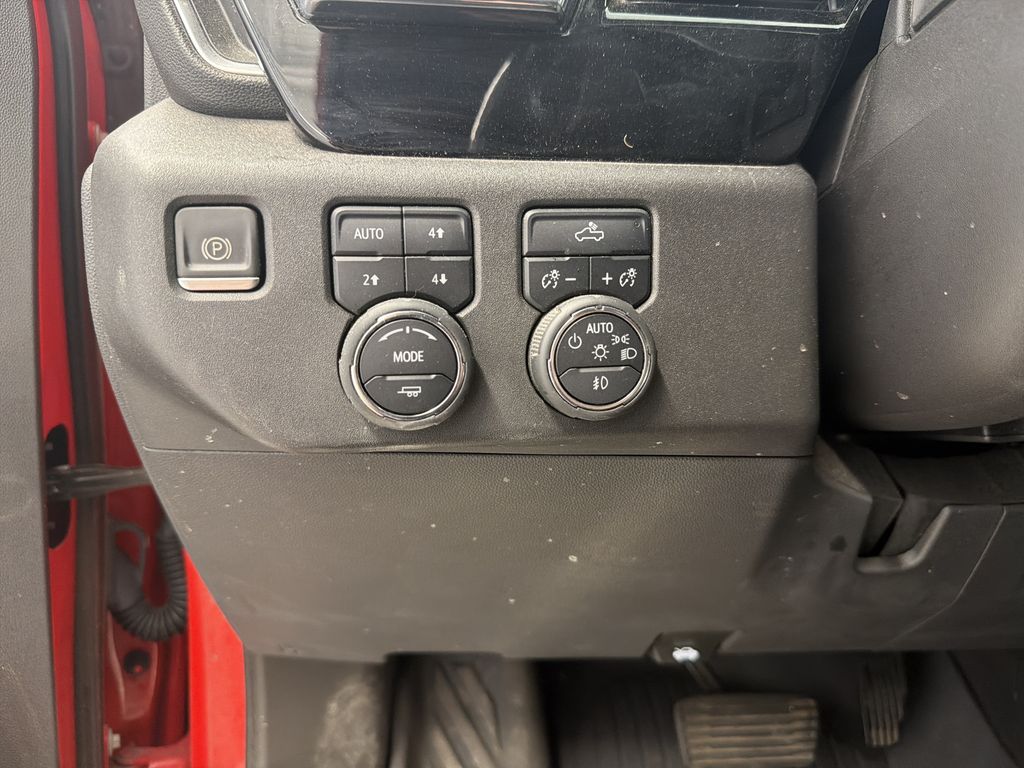 Thumbnail: 2022 Chevrolet Silverado 1500 - 25