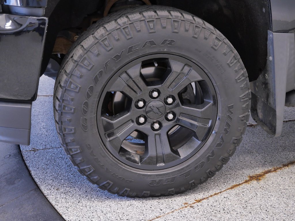 Thumbnail: 2018 Chevrolet Silverado 1500 - 6