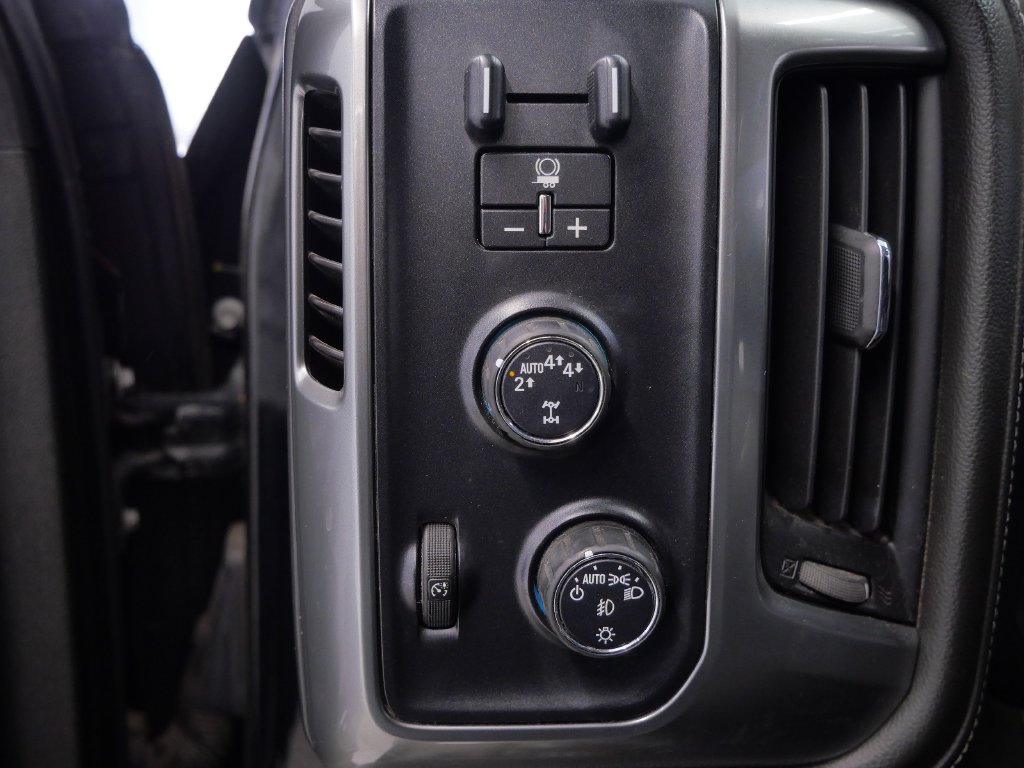 Thumbnail: 2018 Chevrolet Silverado 1500 - 18