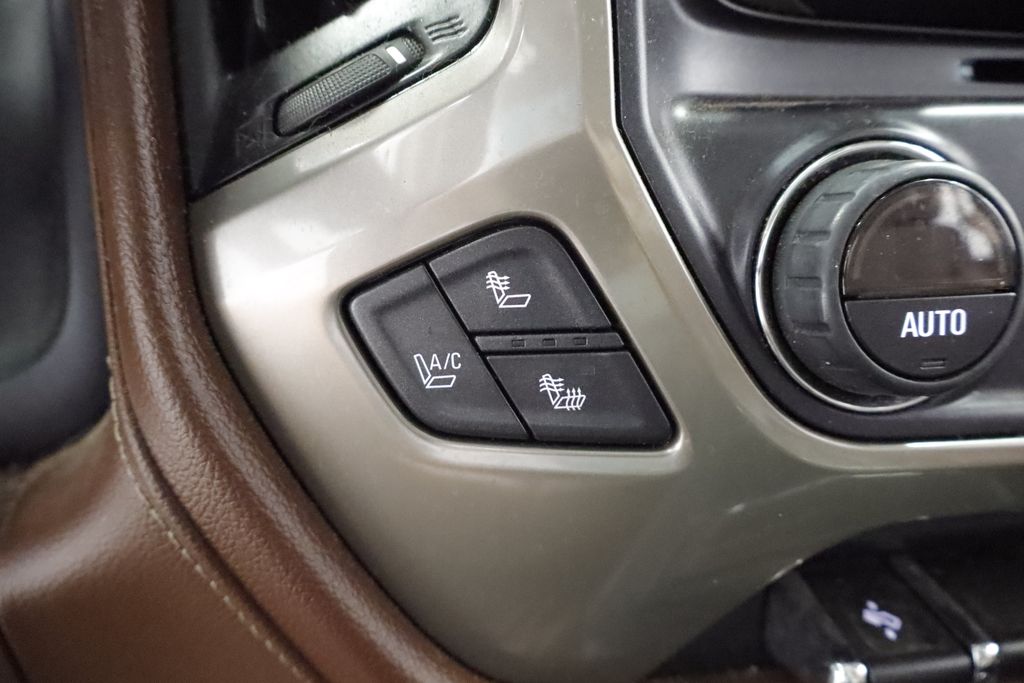 Thumbnail: 2015 Chevrolet Silverado 1500 - 25
