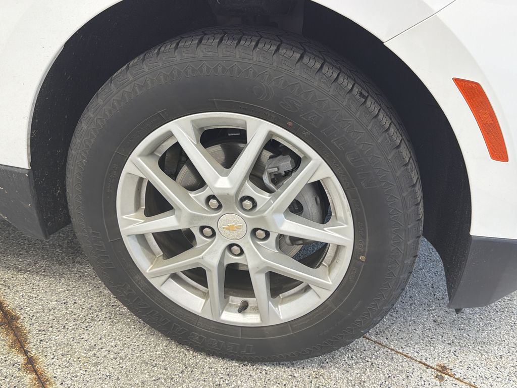 Thumbnail: 2023 Chevrolet Equinox - 6