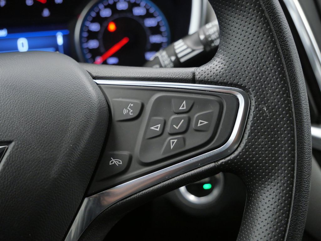 Thumbnail: 2023 Chevrolet Equinox - 23