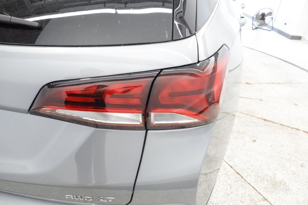 Thumbnail: 2024 Chevrolet Equinox - 25