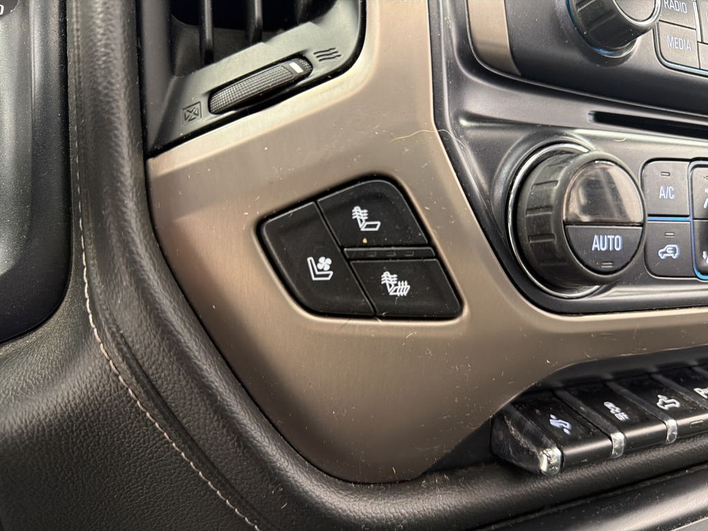 Thumbnail: 2017 GMC Sierra 1500 - 22