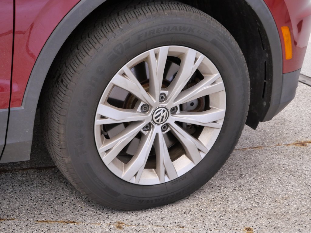 Thumbnail: 2019 Volkswagen Tiguan - 4