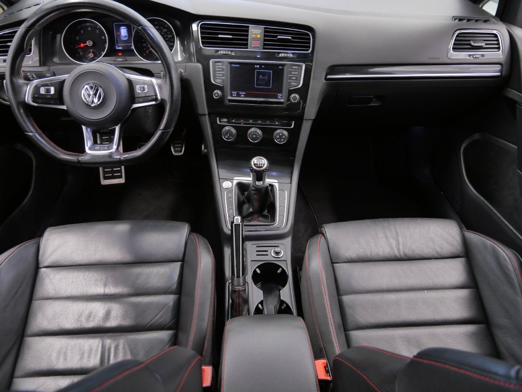 Thumbnail: 2017 Volkswagen Golf - 8