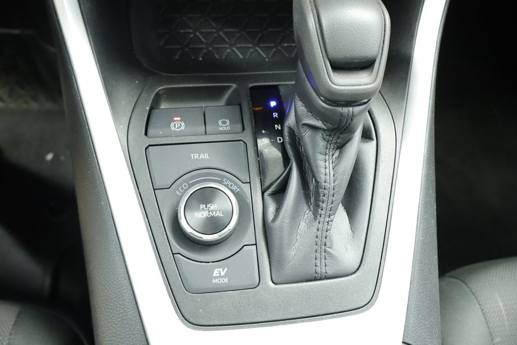 Thumbnail: 2023 Toyota RAV4 - 33