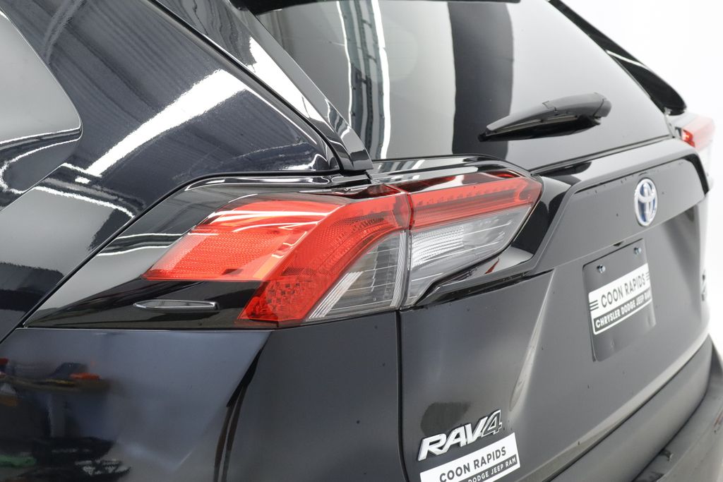 Thumbnail: 2023 Toyota RAV4 - 25