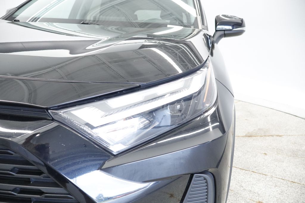 Thumbnail: 2023 Toyota RAV4 - 23