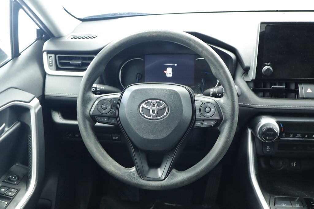 Thumbnail: 2023 Toyota RAV4 - 9