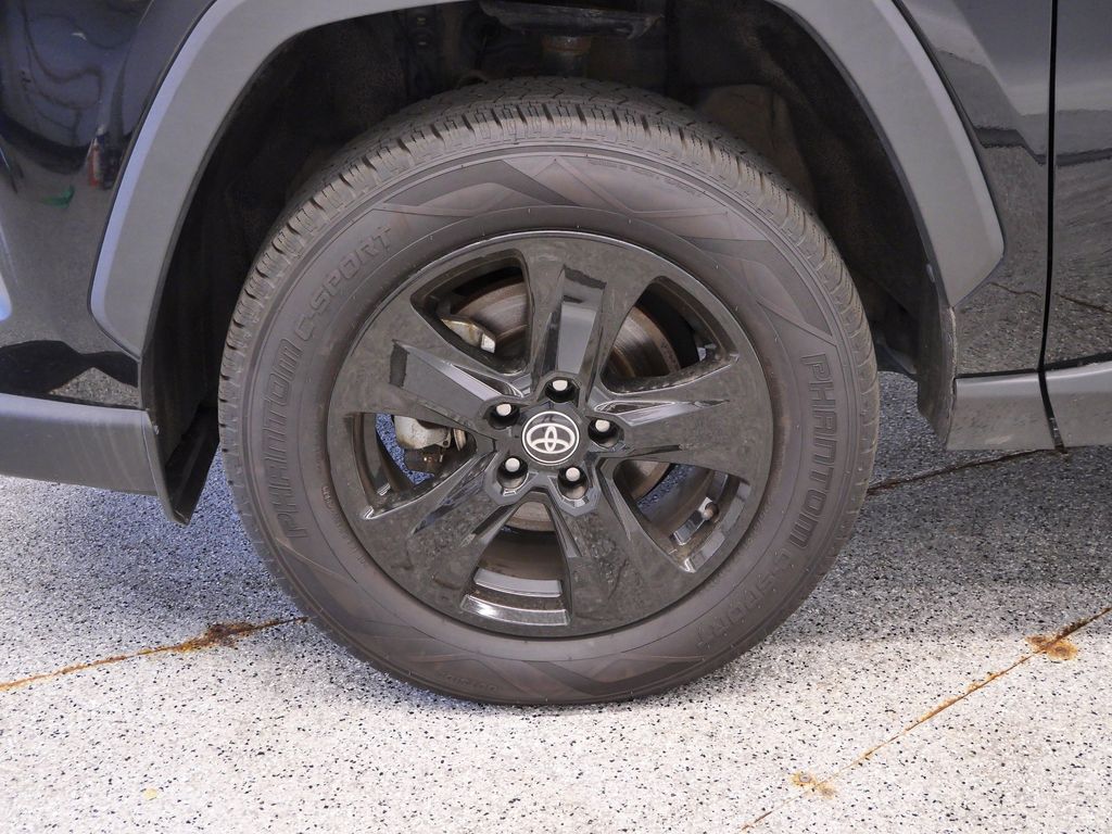 Thumbnail: 2023 Toyota RAV4 - 7