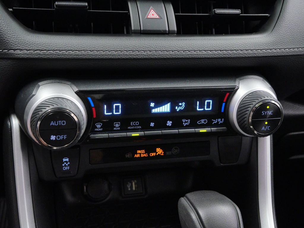 Thumbnail: 2023 Toyota RAV4 - 24