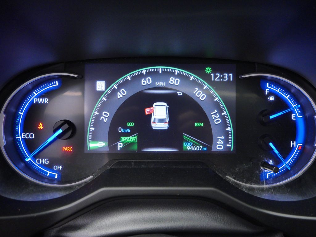 Thumbnail: 2023 Toyota RAV4 - 13