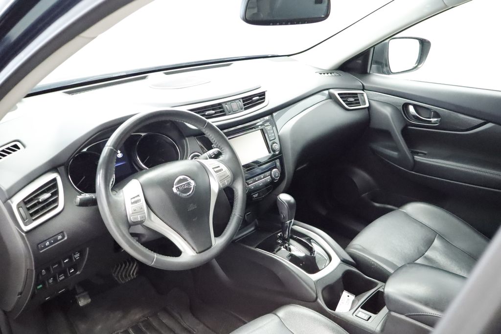 Thumbnail: 2015 Nissan Rogue - 2