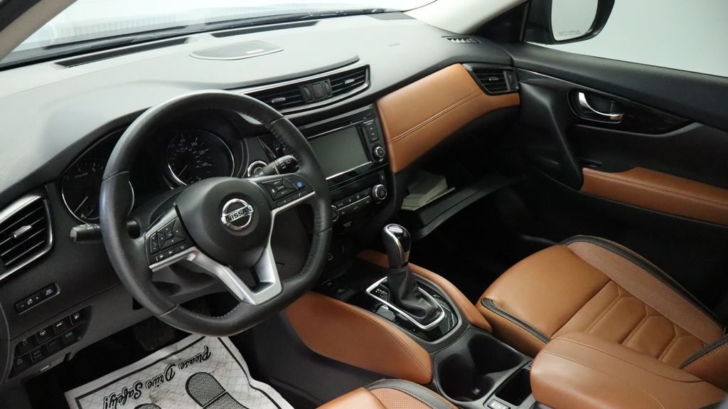 Thumbnail: 2020 Nissan Rogue - 14