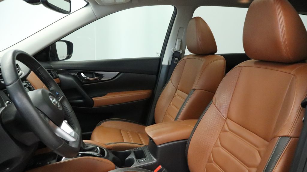 Thumbnail: 2020 Nissan Rogue - 11