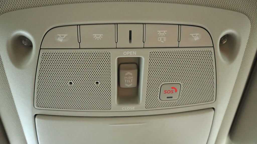 Thumbnail: 2020 Nissan Rogue - 41