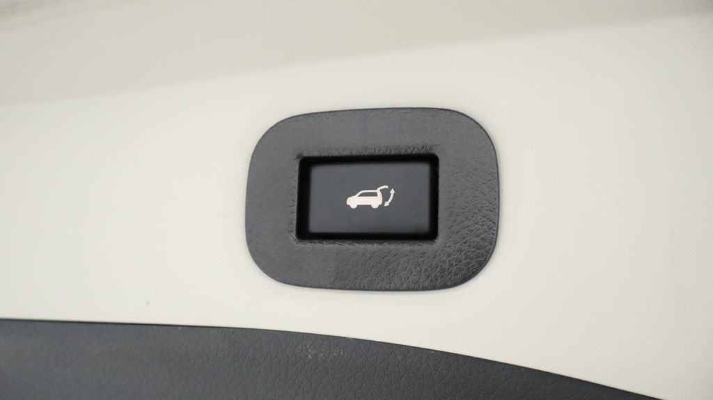 Thumbnail: 2020 Nissan Rogue - 27