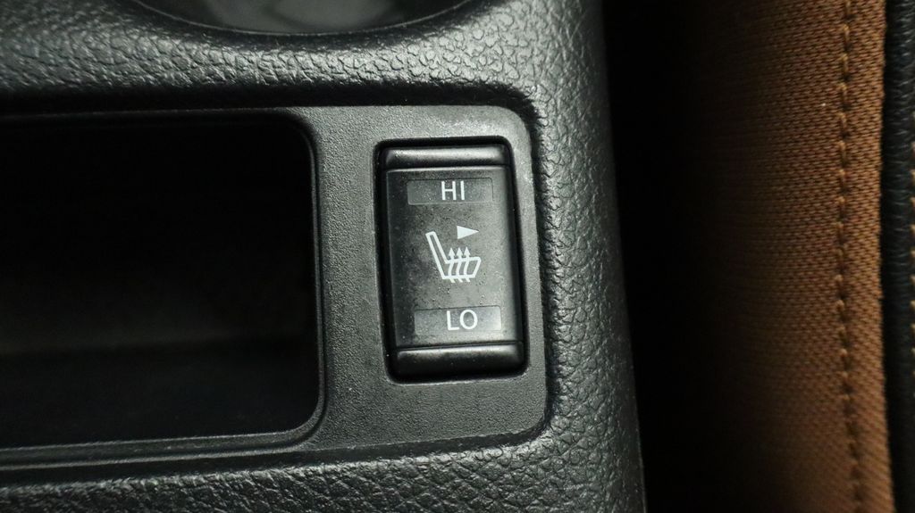 Thumbnail: 2020 Nissan Rogue - 38