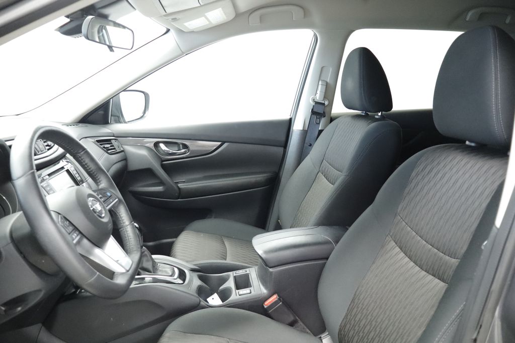 Thumbnail: 2020 Nissan Rogue - 9