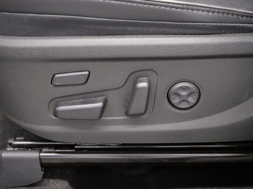 Thumbnail: 2023 Hyundai Santa Fe - 18