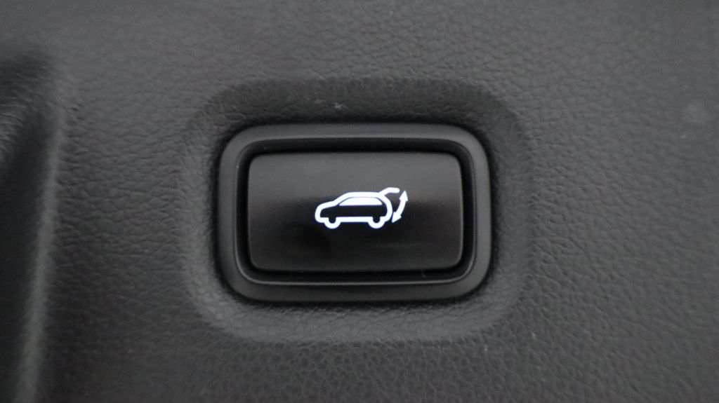 Thumbnail: 2020 Hyundai Santa Fe - 26