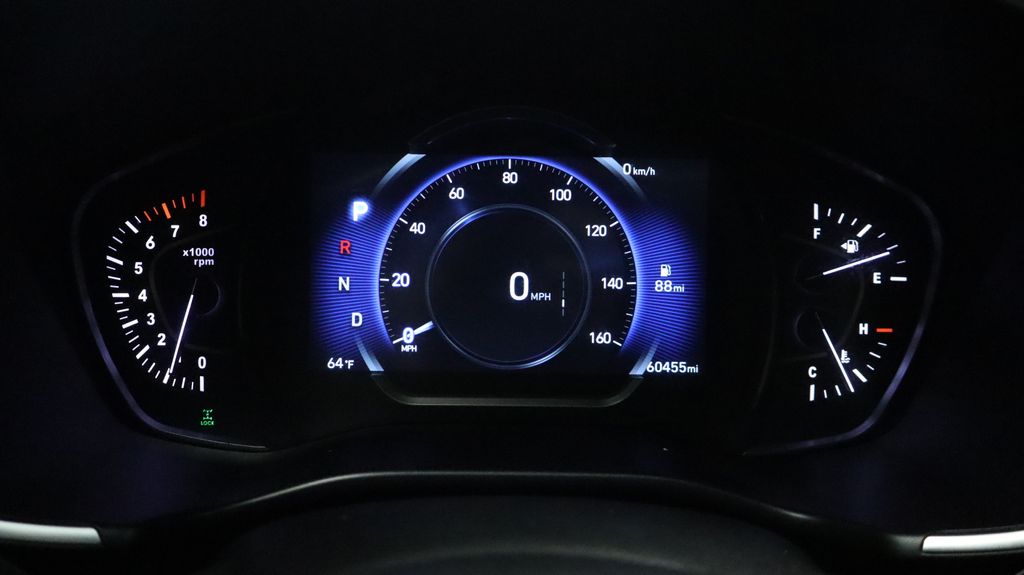 Thumbnail: 2020 Hyundai Santa Fe - 16