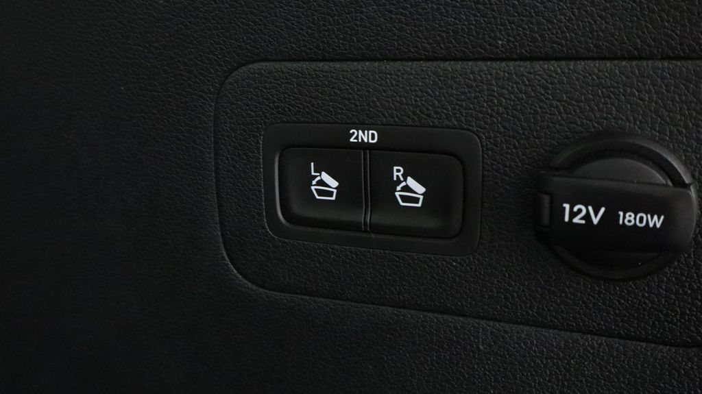 Thumbnail: 2020 Hyundai Santa Fe - 27