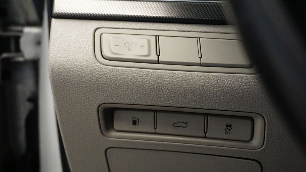 Thumbnail: 2017 Hyundai Sonata - 27