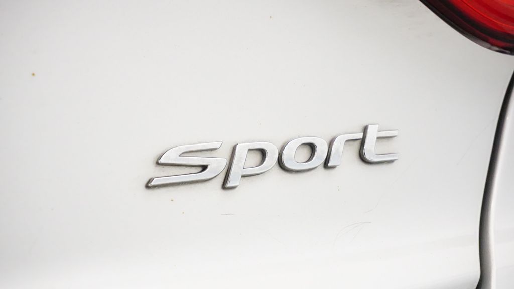 Thumbnail: 2017 Hyundai Sonata - 7