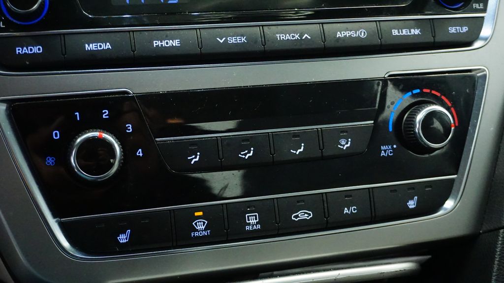 Thumbnail: 2017 Hyundai Sonata - 30