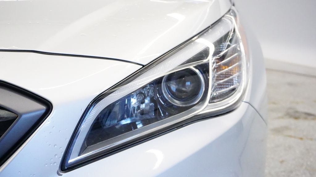 Thumbnail: 2017 Hyundai Sonata - 20