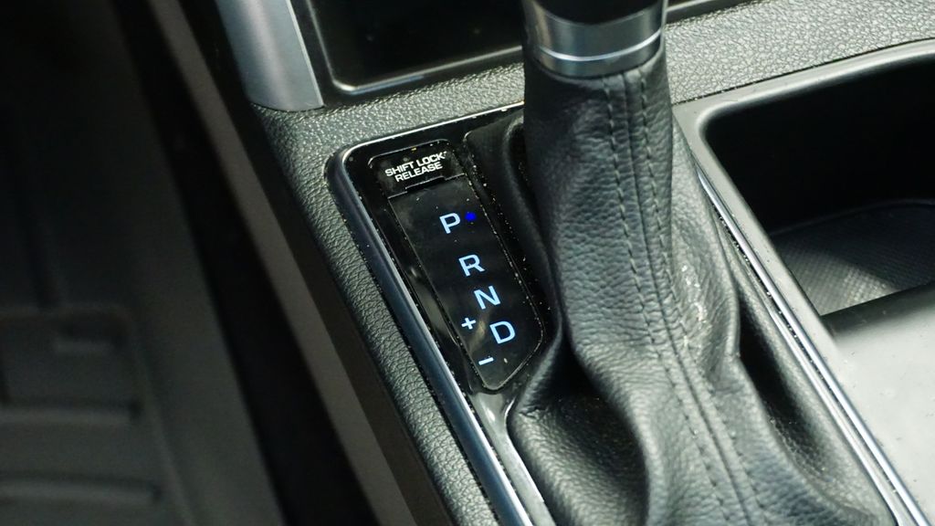 Thumbnail: 2017 Hyundai Sonata - 14