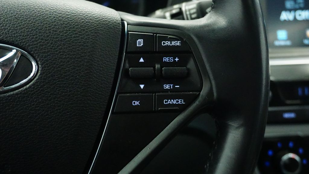 Thumbnail: 2017 Hyundai Sonata - 34