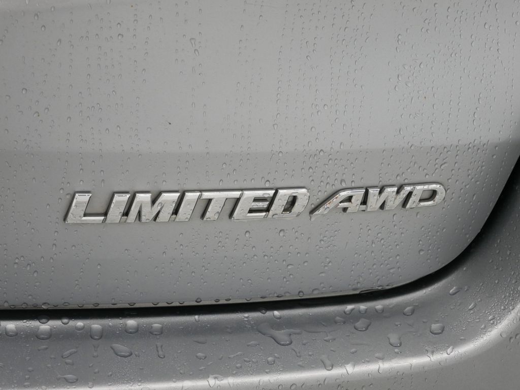 Thumbnail: 2016 Toyota Highlander - 47