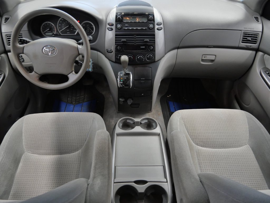 Thumbnail: 2006 Toyota Sienna - 2