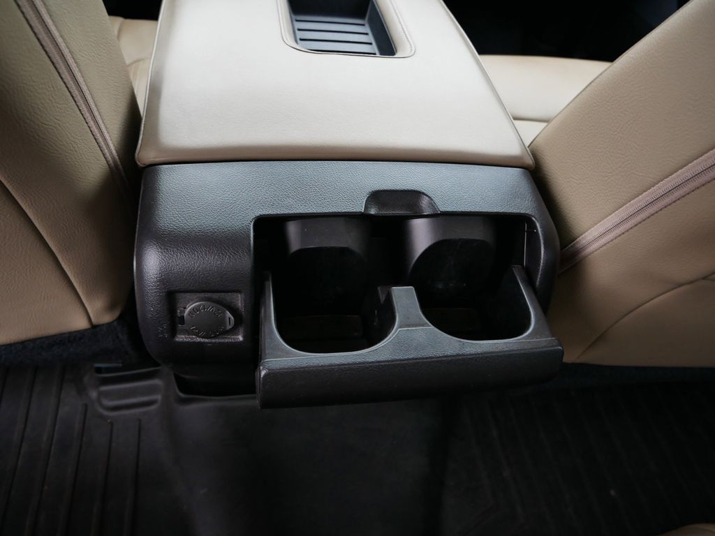 Thumbnail: 2015 Toyota Tundra - 24