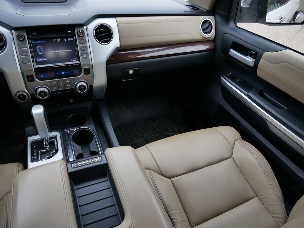 Thumbnail: 2015 Toyota Tundra - 9