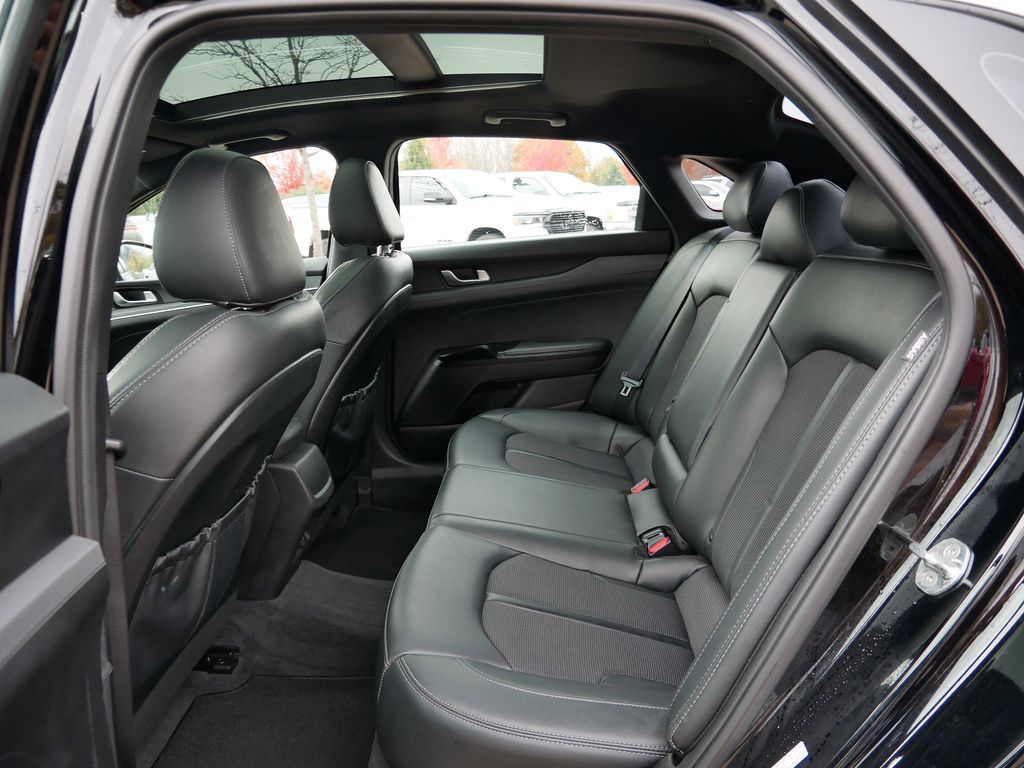 Thumbnail: 2023 Kia K5 - 21