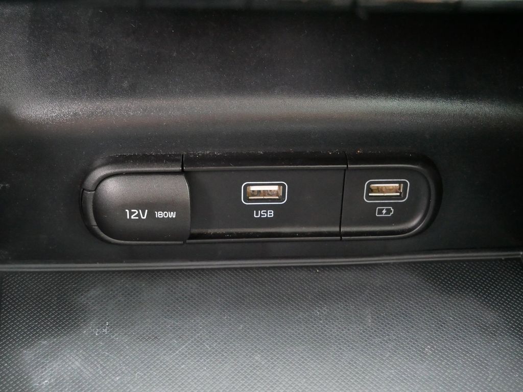 Thumbnail: 2023 Kia K5 - 42