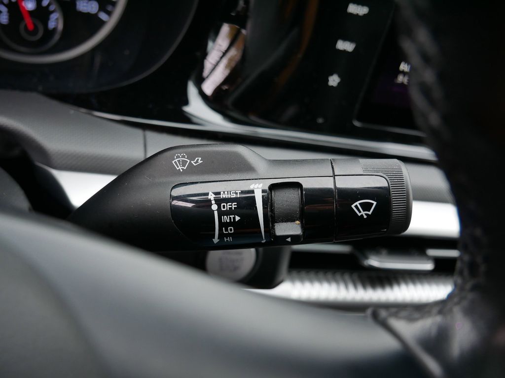 Thumbnail: 2023 Kia K5 - 33