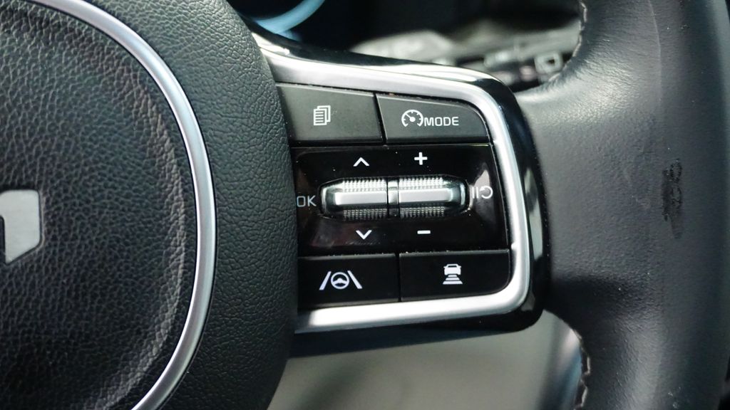 Thumbnail: 2023 Kia Sorento - 37